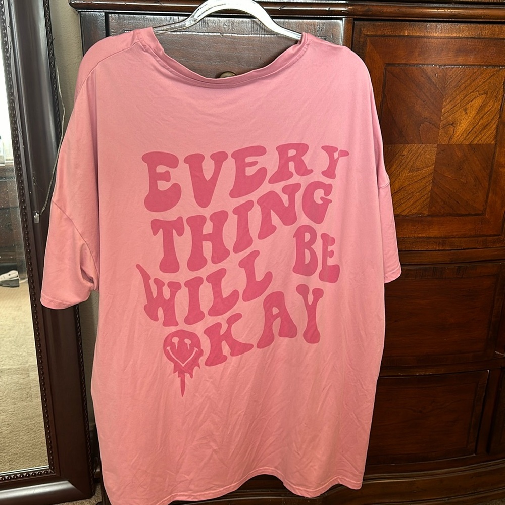 Pink oversized tee shirt
